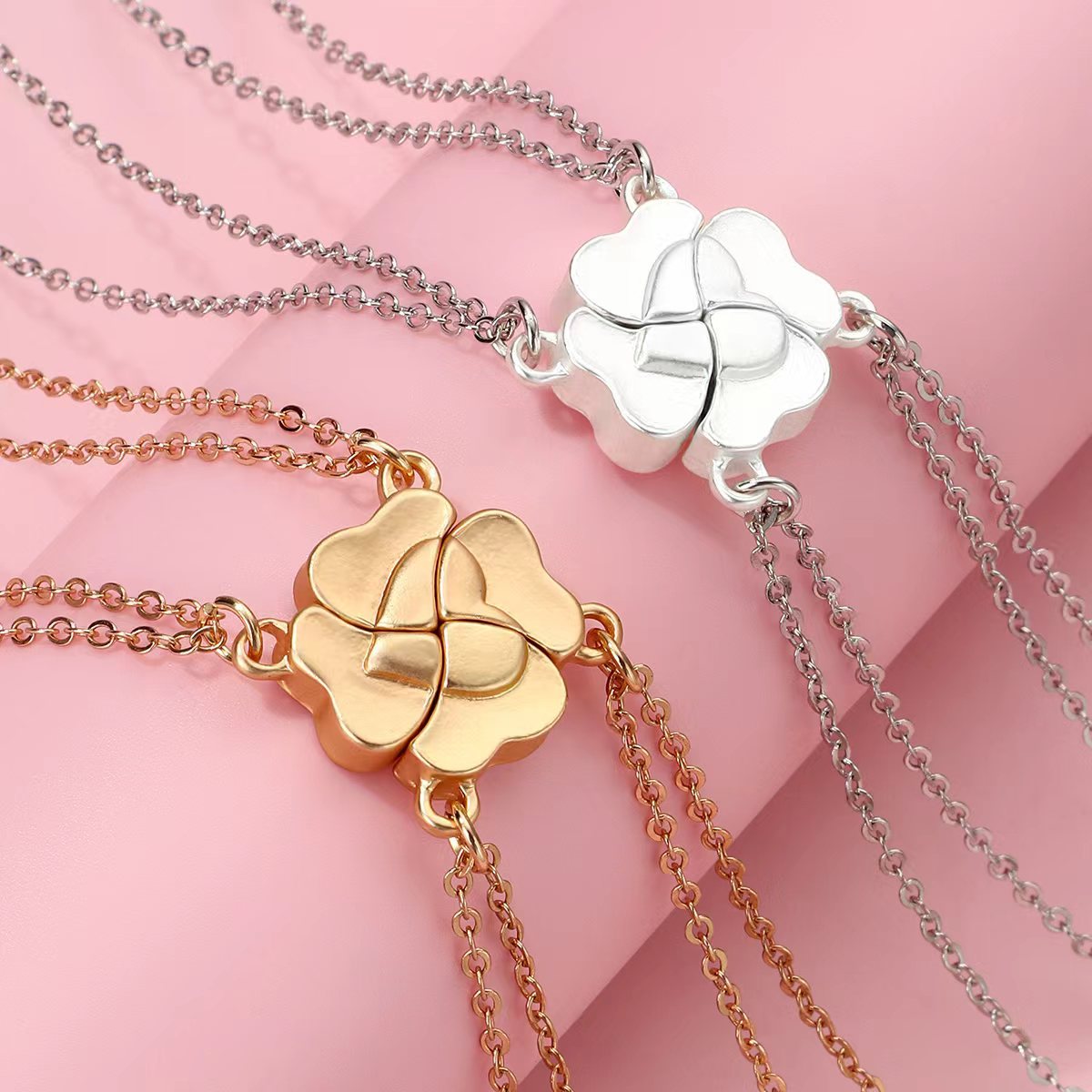 Clover Magnetic Bestie Necklace
